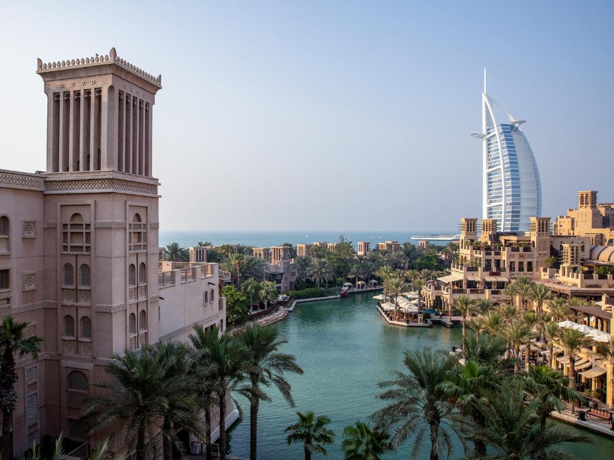 Jumeirah Al Qasr photo