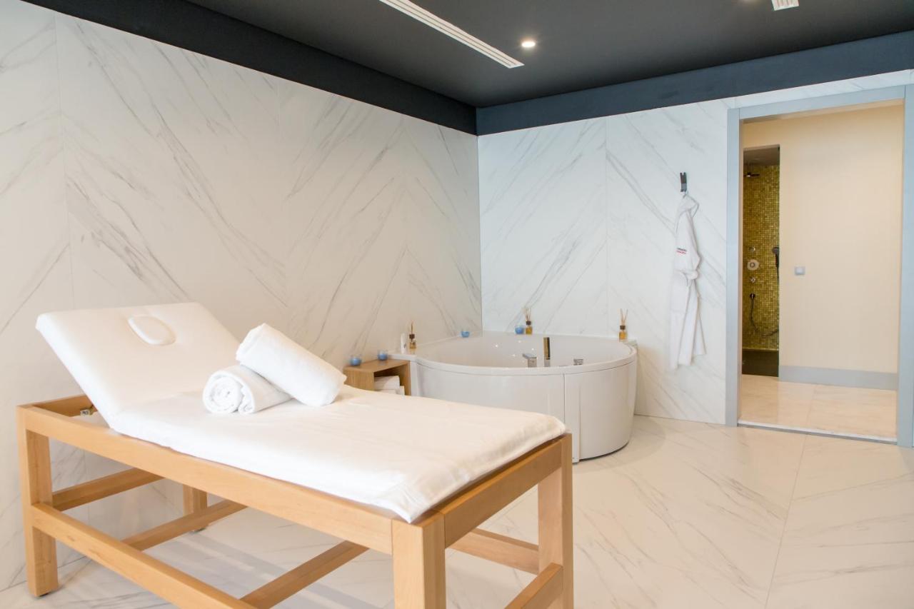 Swissotel Sarajevo photo