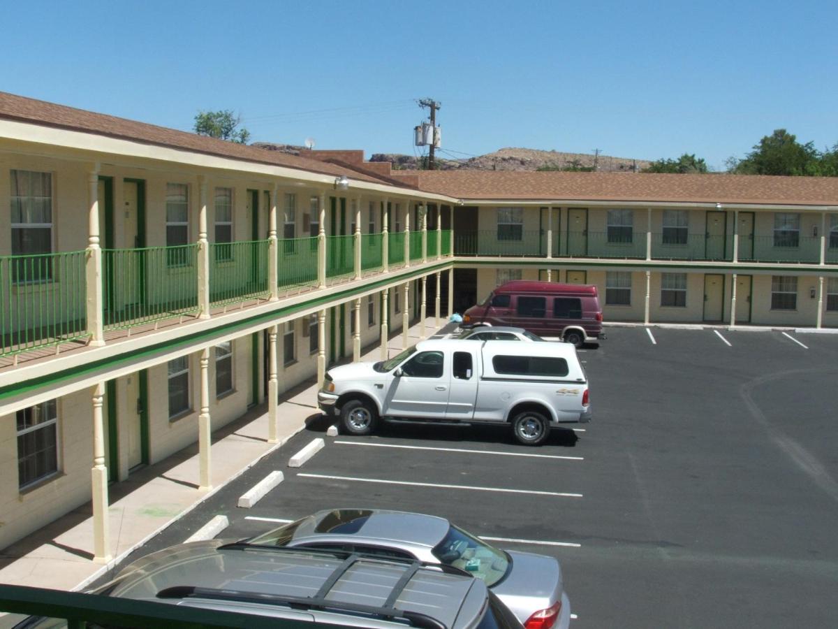 Mohave Inn — photo 15