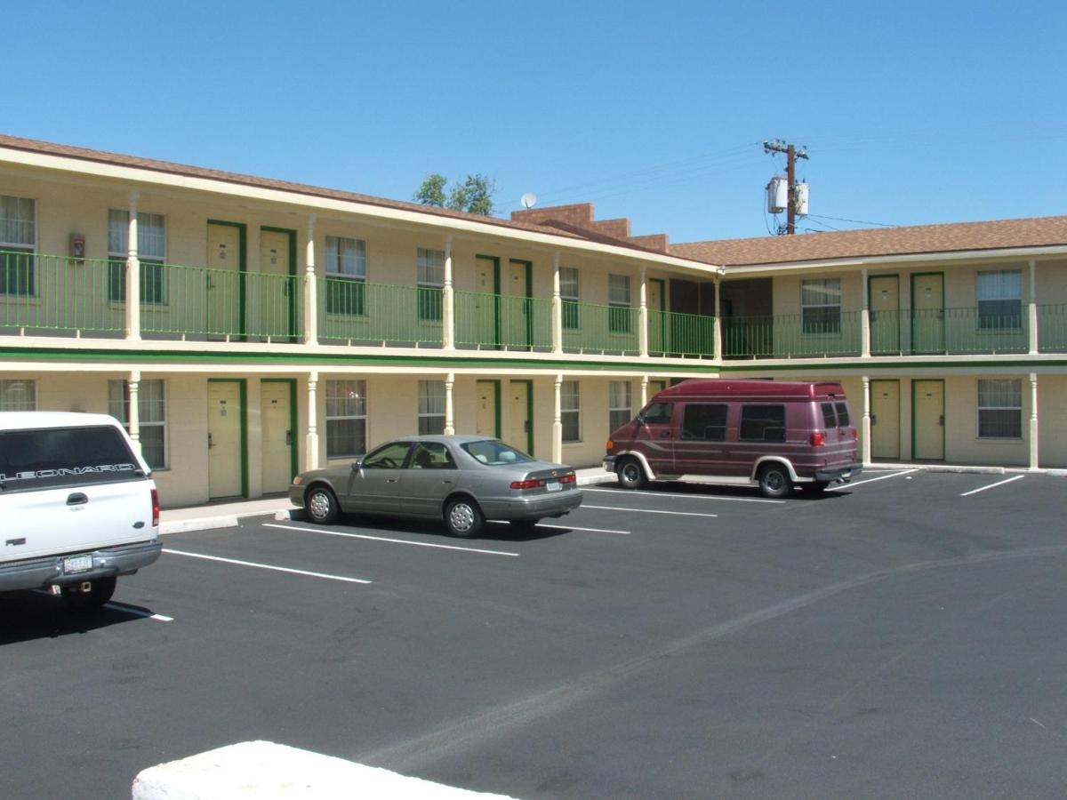 Mohave Inn — photo 19