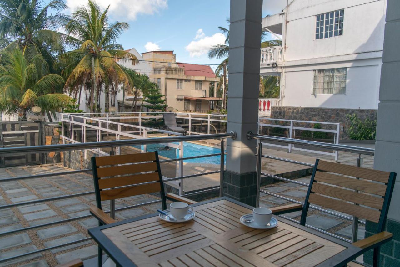 Beach: Fantasea Villa - Mont Choisy