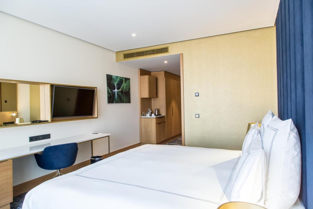 Swissotel Sarajevo photo