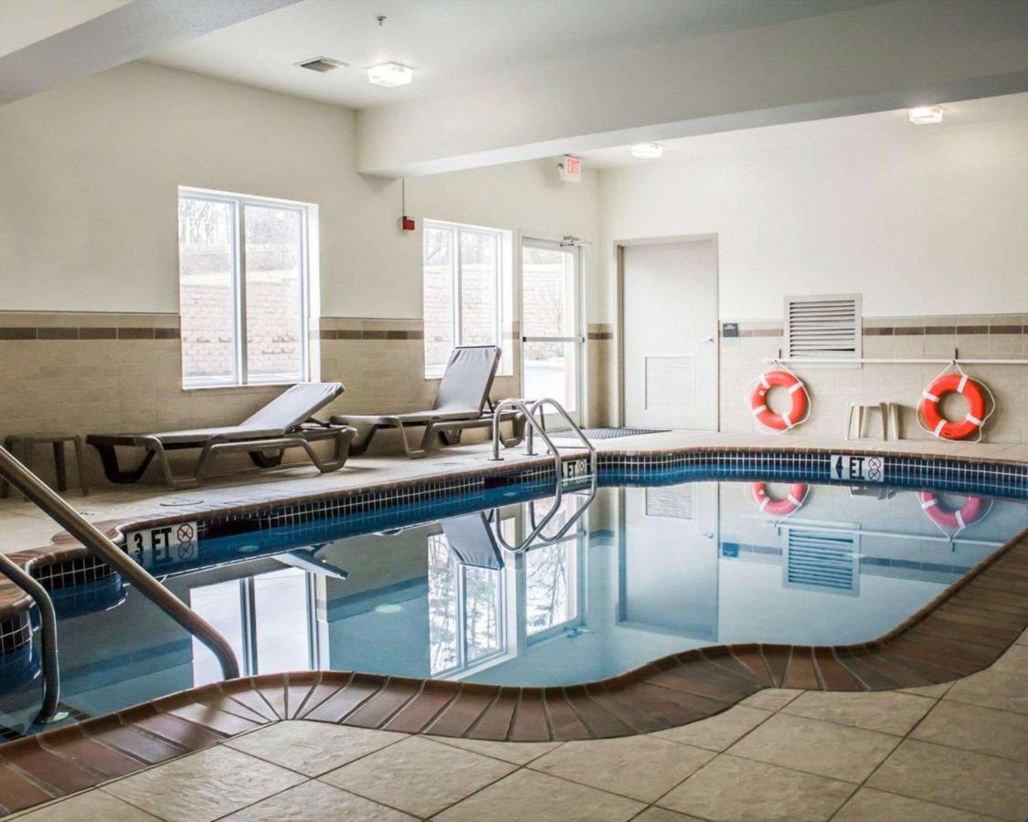Heated swimming pool: Sleep Inn & Suites Harrisburg -Eisenhower Boulevard