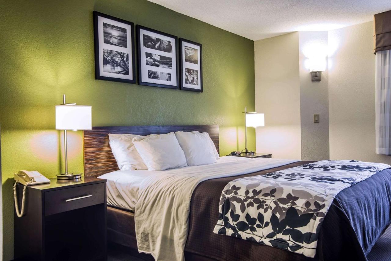Airport Inn — photo 19