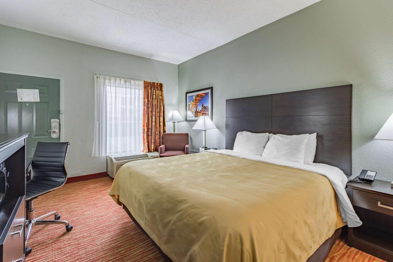 Economy Inn — photo 17