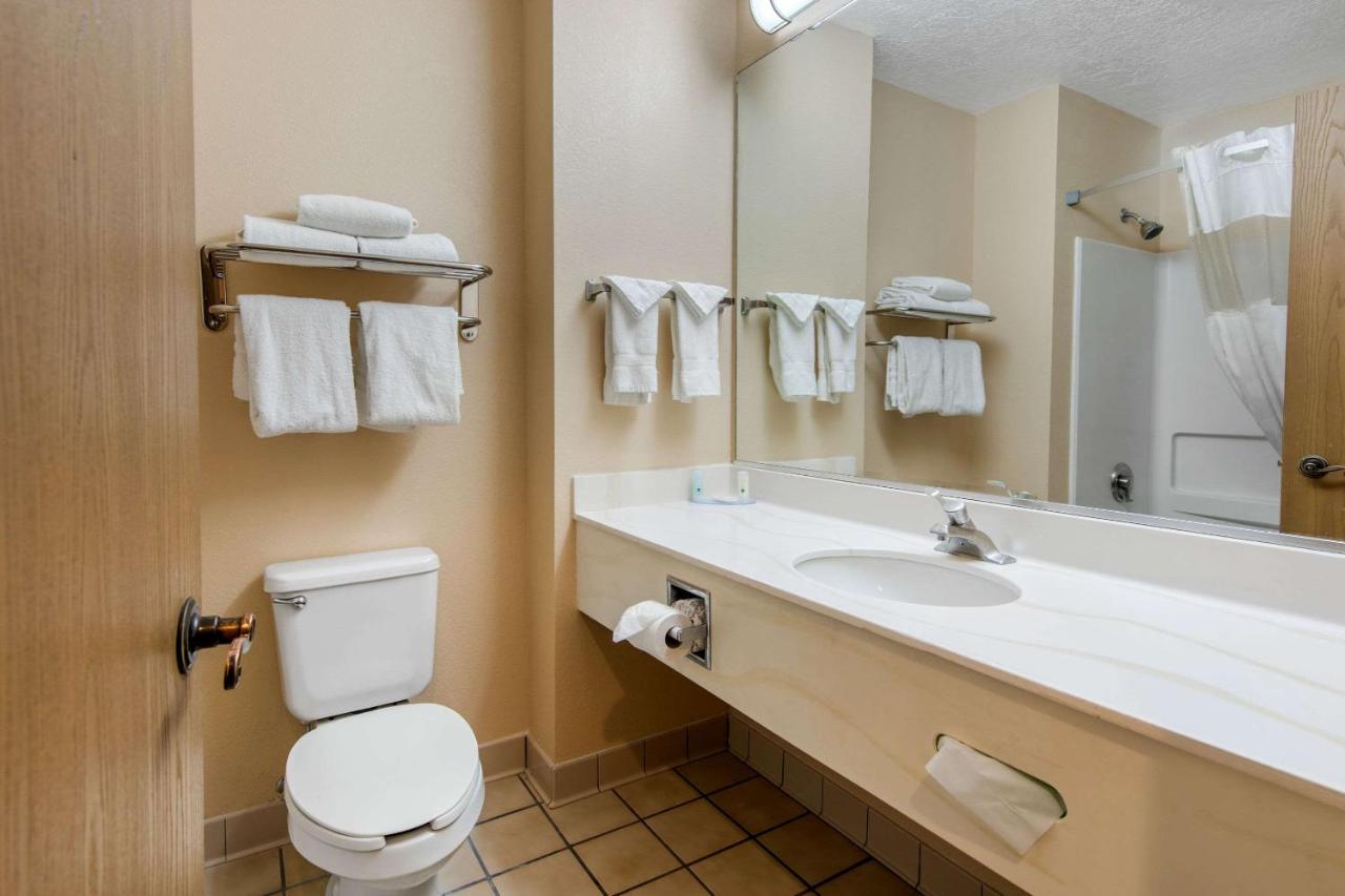Guestgate Inn — photo 22