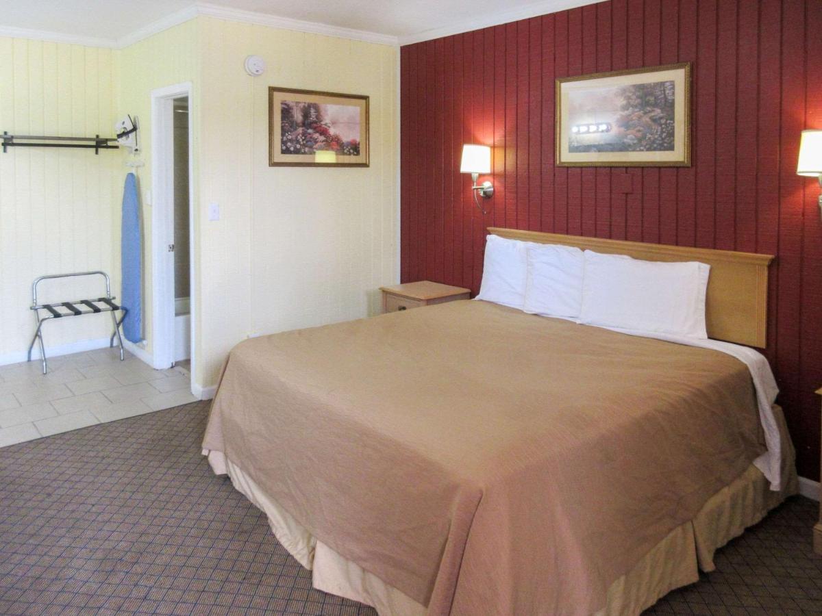 Relax Inn — photo 8
