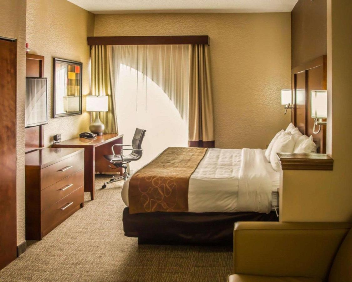 Quality Suites NYC Gateway - 2