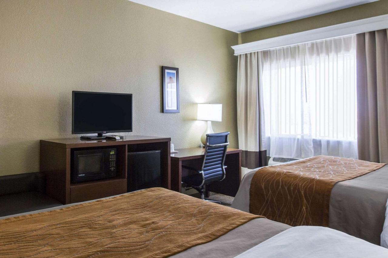 Hotel Adamex Deming — photo 16