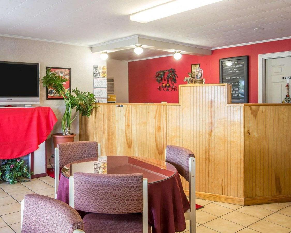 Malone's Motel — photo 15
