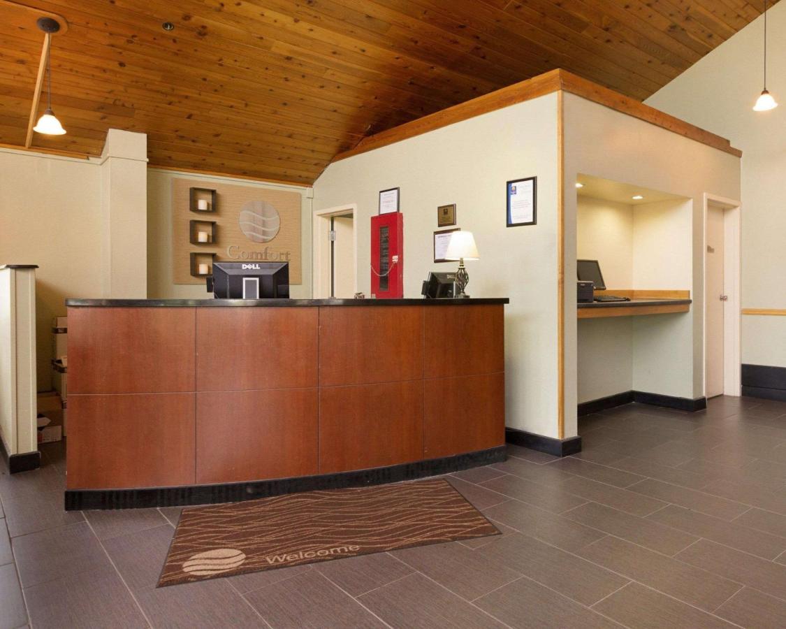 Comfort Inn & Suites Syracuse-Carrier Circle, East Syracuse – Updated 2023  Prices