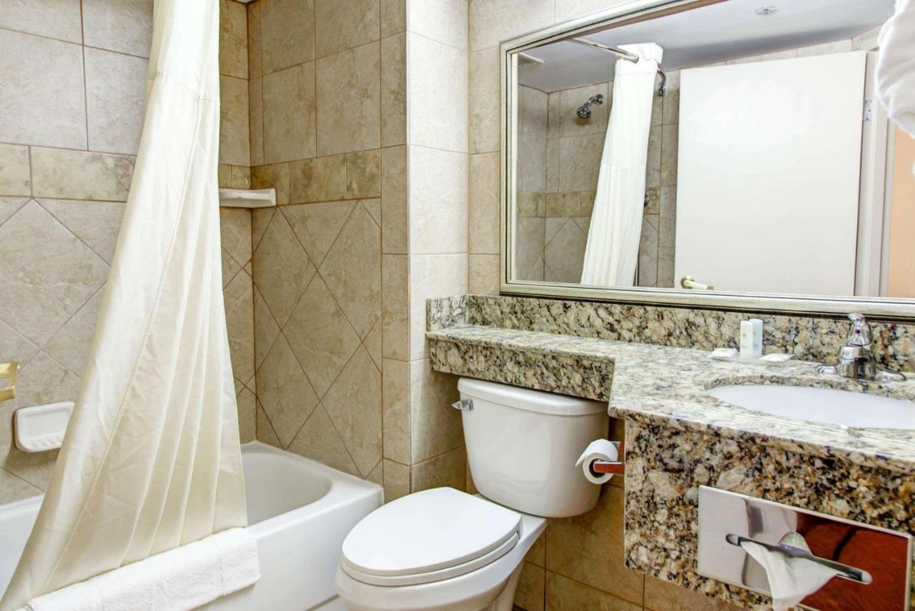 Comfort Inn Birmingham Homewood photo