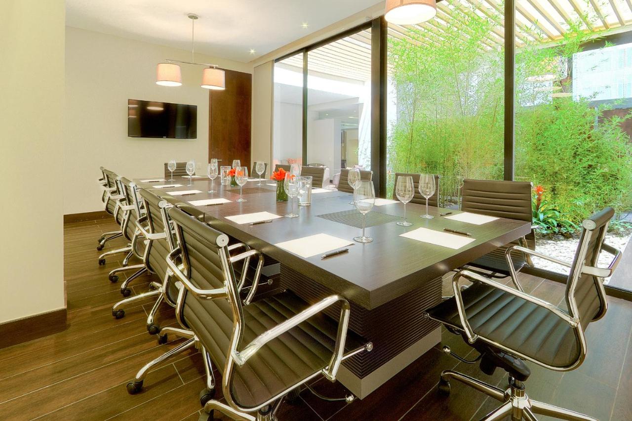 Hotel 93 Luxury Suites by Preferred photo
