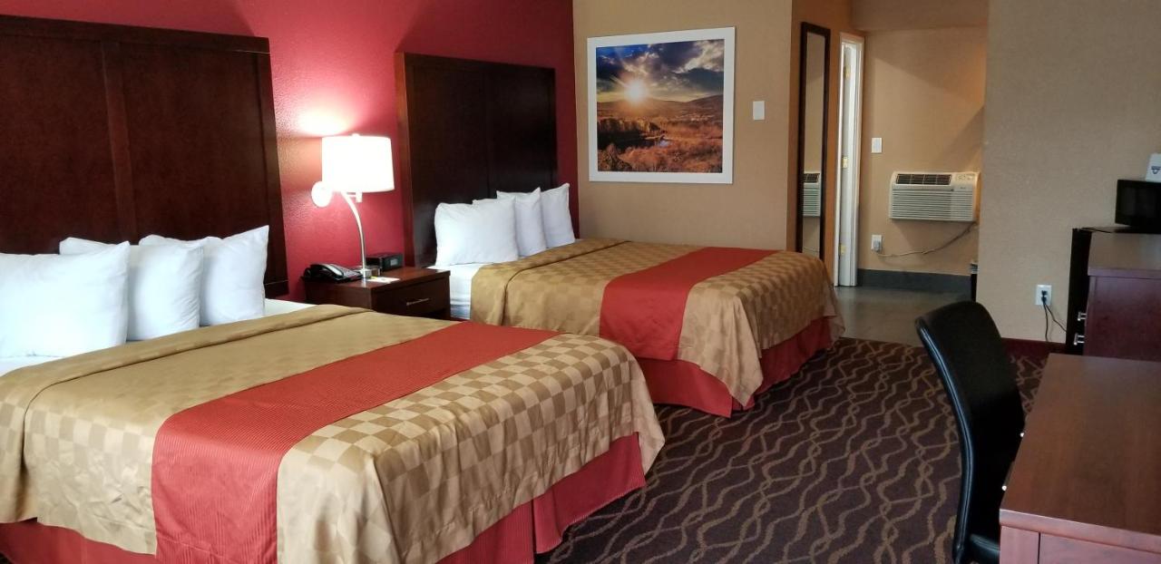 Roseburg Value Inn — photo 20