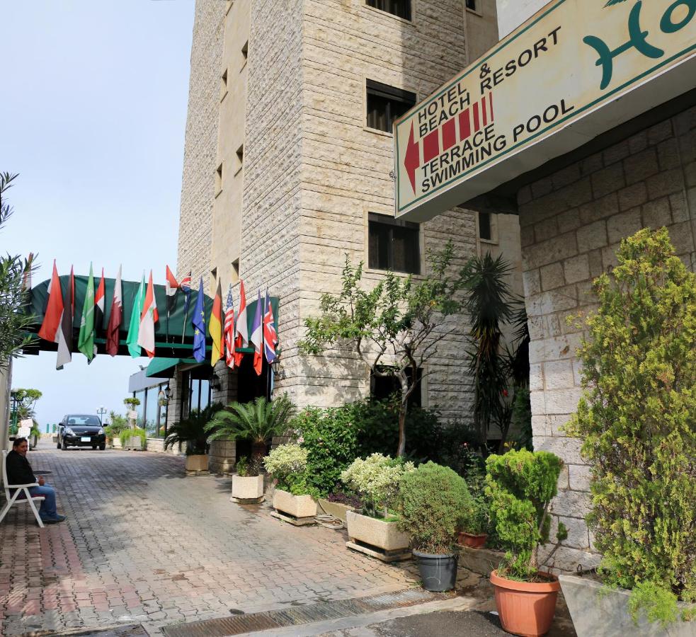 Holiday Suites Hotel & Beach Resort photo