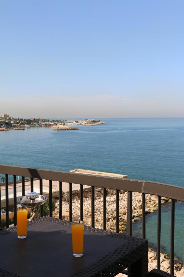 Holiday Suites Hotel & Beach Resort photo