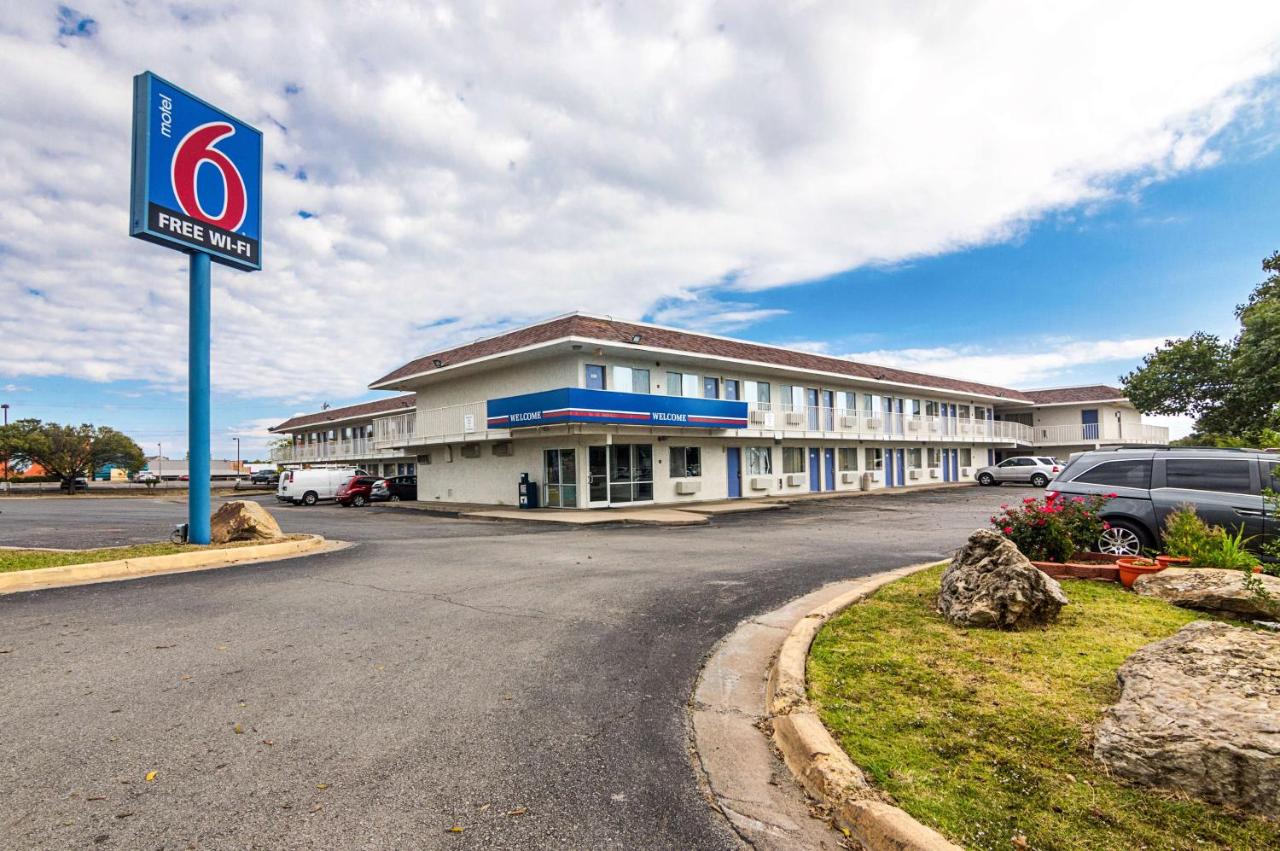 Motel 6-Ardmore, OK