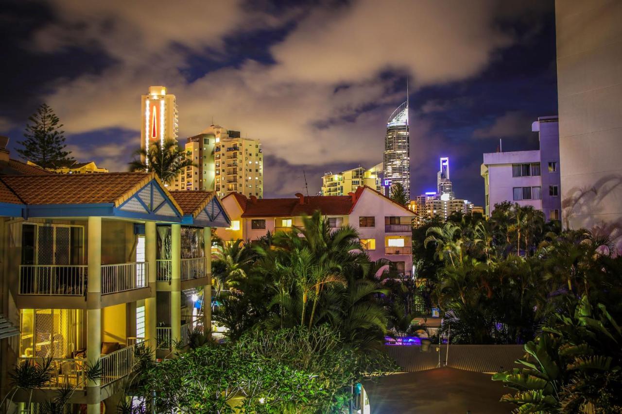 Surfers Beach Holiday Apartments photo