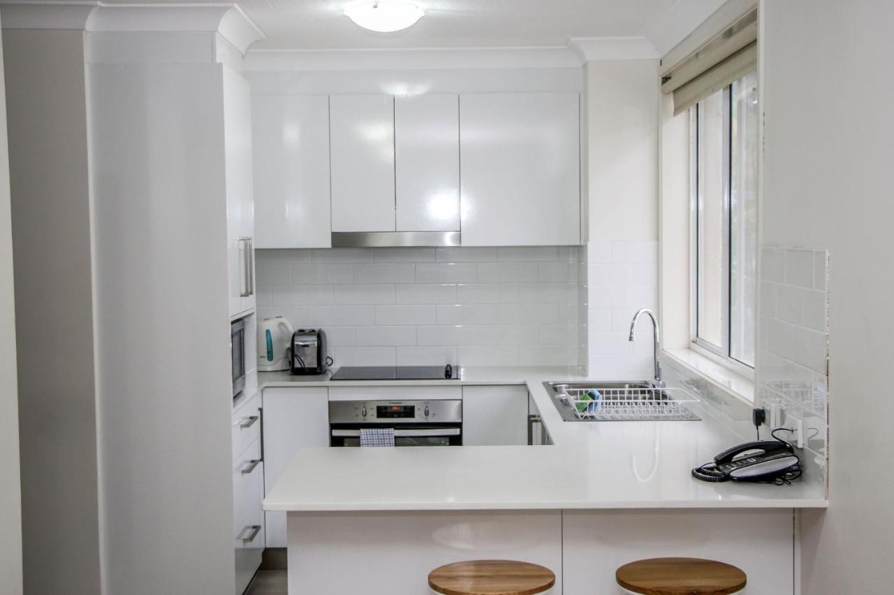 Surfers Beach Holiday Apartments photo