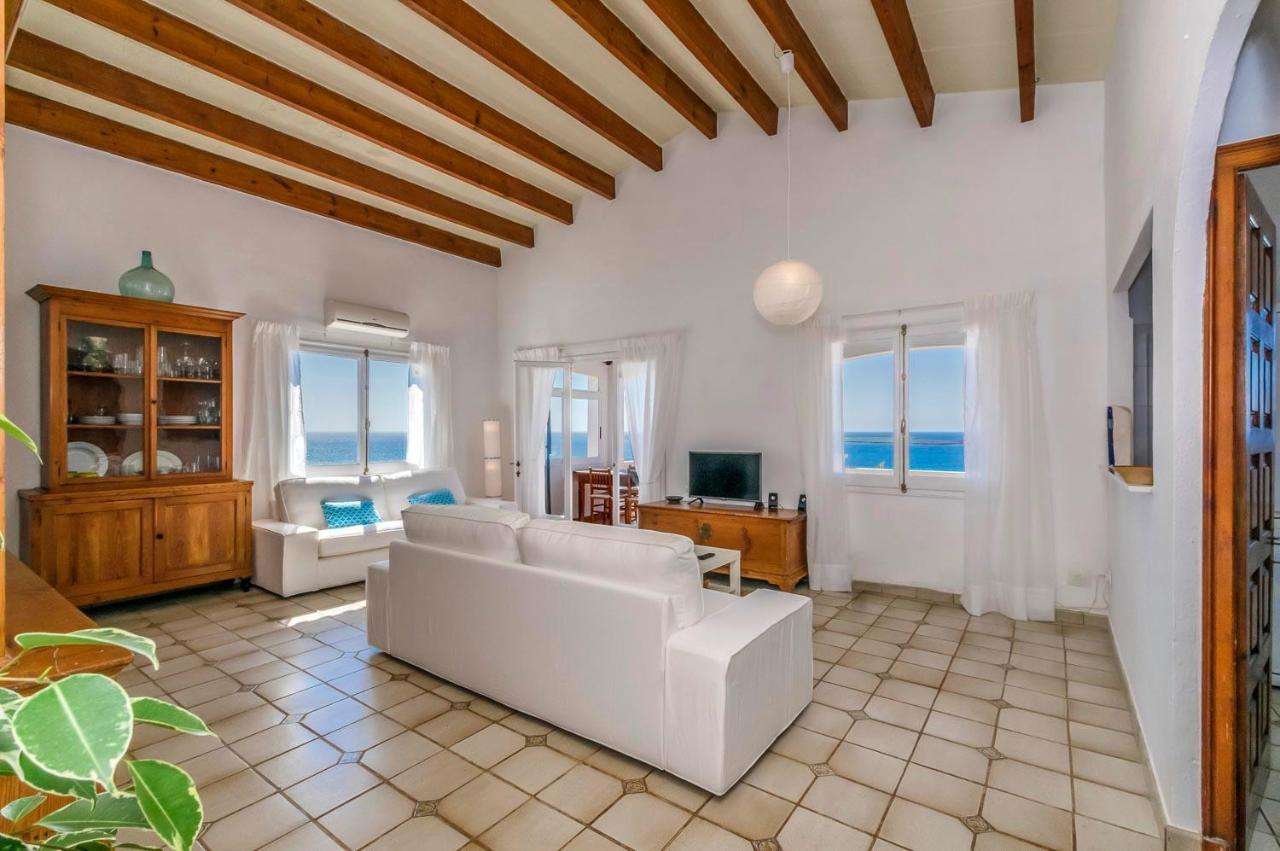 Villa Lola, Punta Prima – Updated 2022 Prices