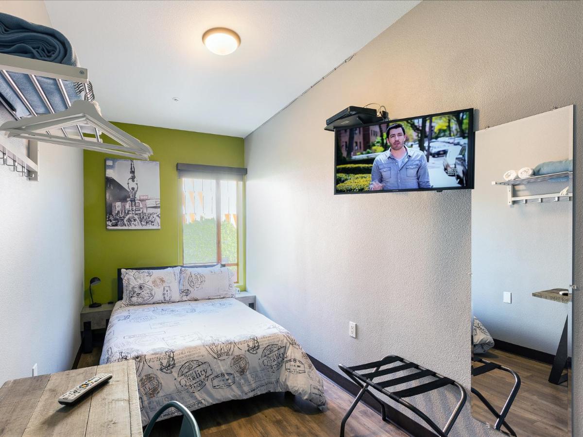 A1 LA City Hostel — photo 5