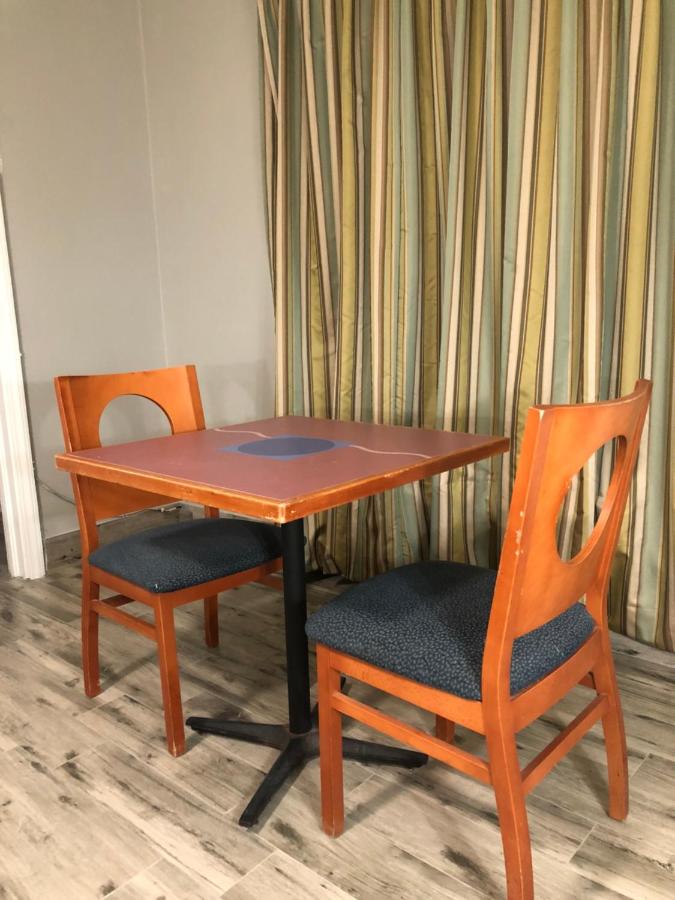 Bay Breeze Inn — photo 4