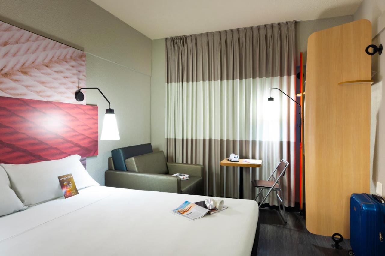 Ibis Teresina photo