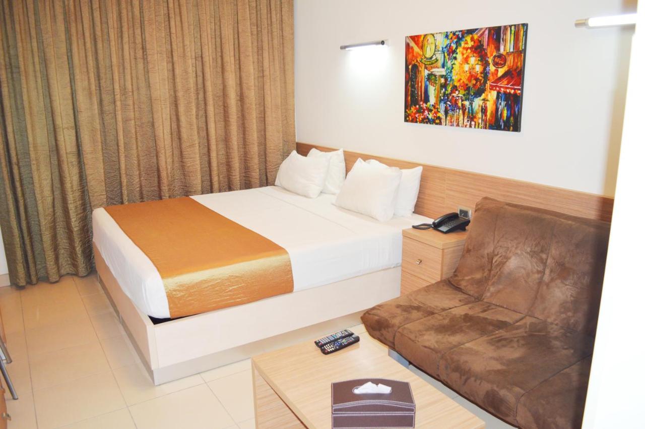 Hayali Suites photo