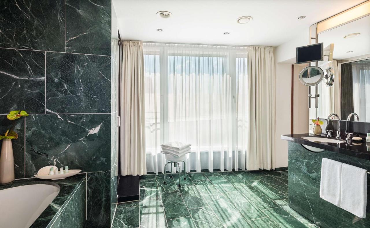 Grand Hyatt Berlin photo