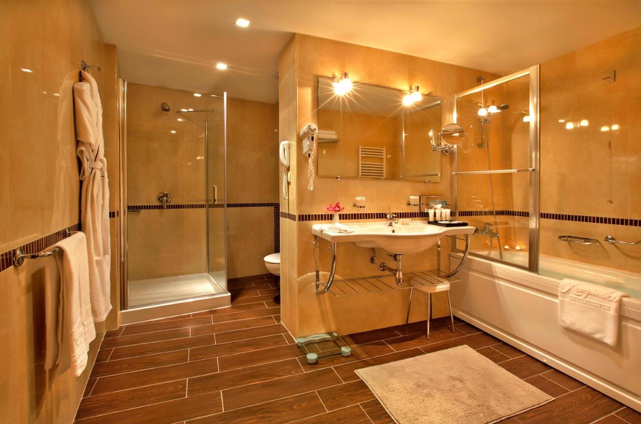 Kempinski Hotel Grand Arena Bansko photo
