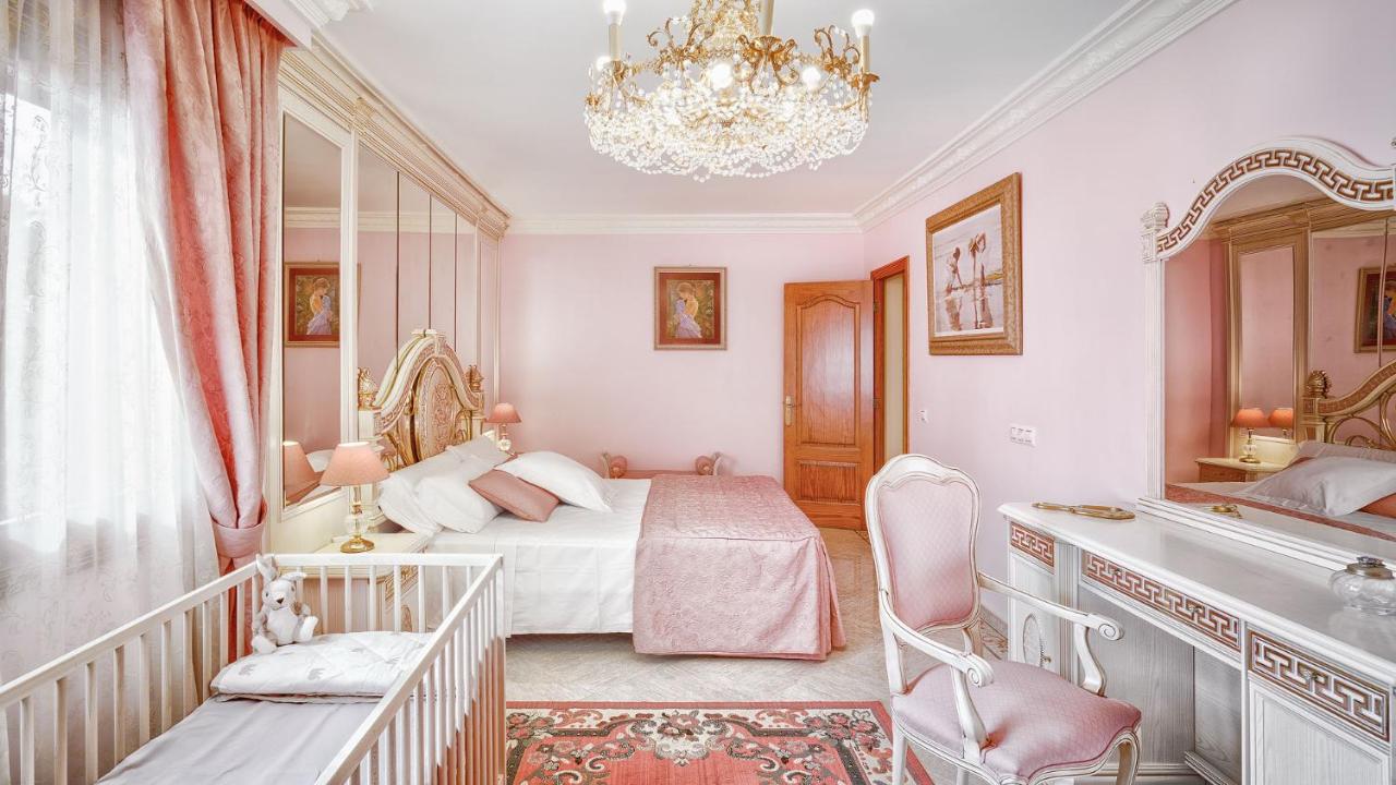 VILLA CHABELA en Bahía Grande Zona Residencial, Badia Blava ...