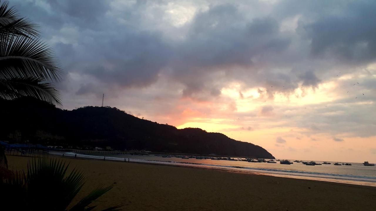 Beach: Hostal Quentin