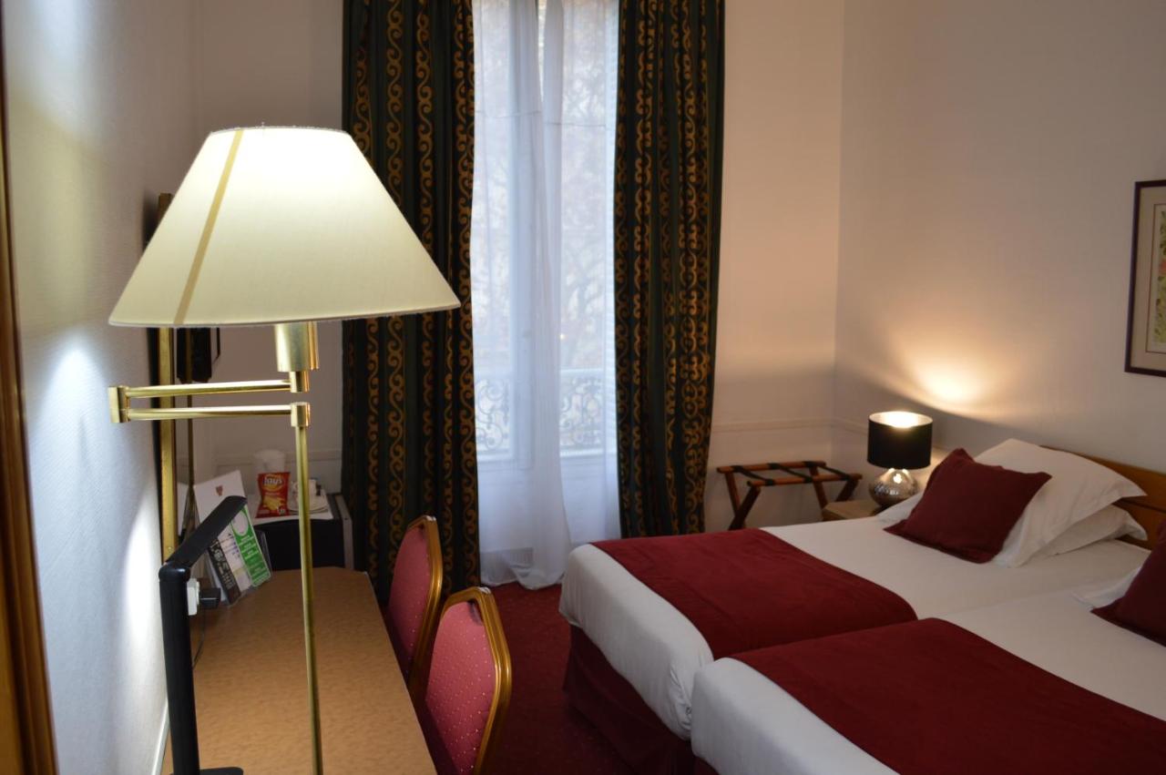 Hotel Royal Elysées - Laterooms