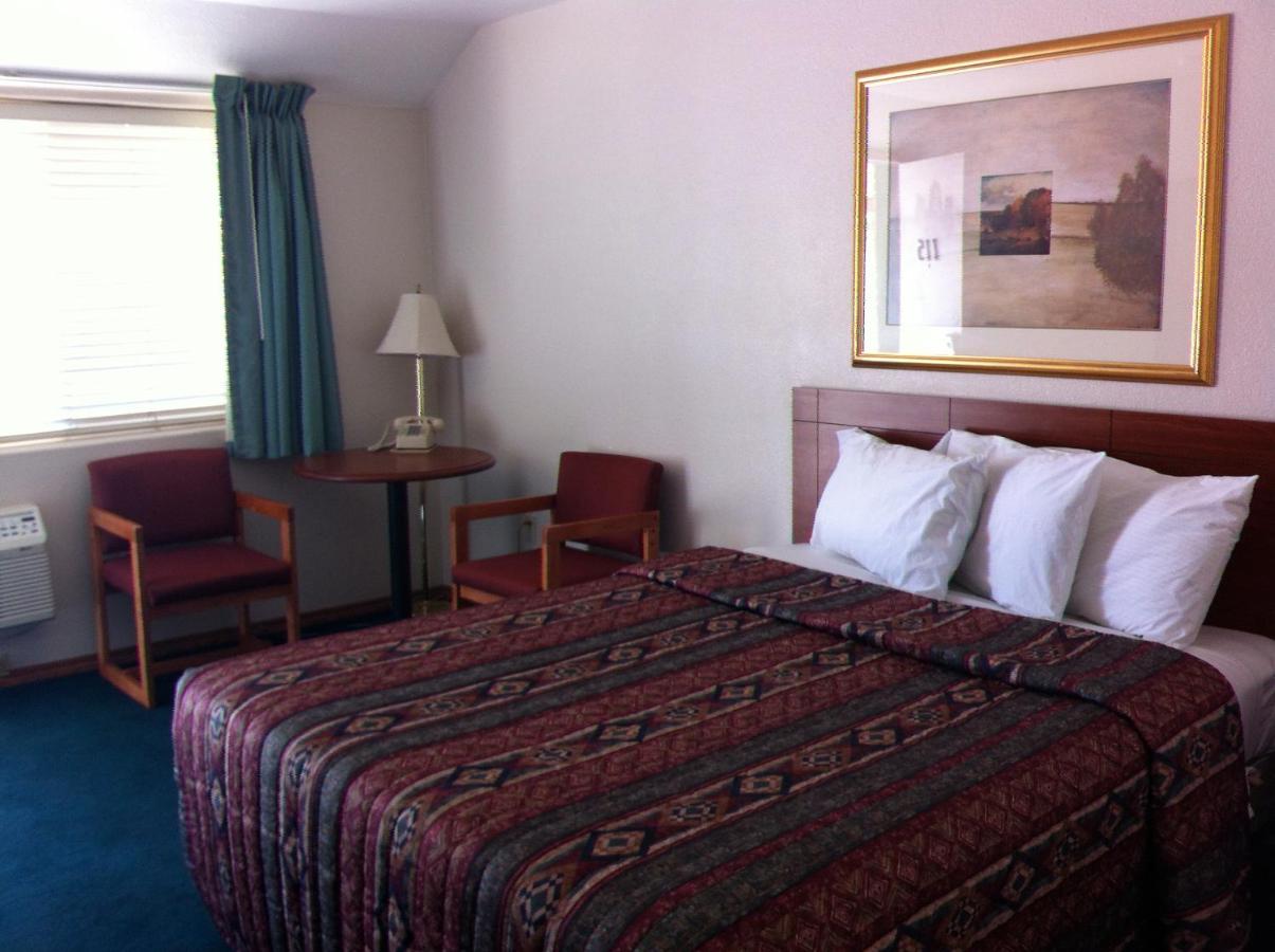 Legacy Inn — photo 10