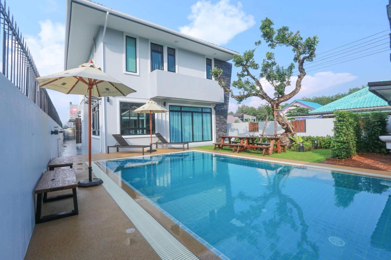 View of Summer Sense Sattahip Pool Villa