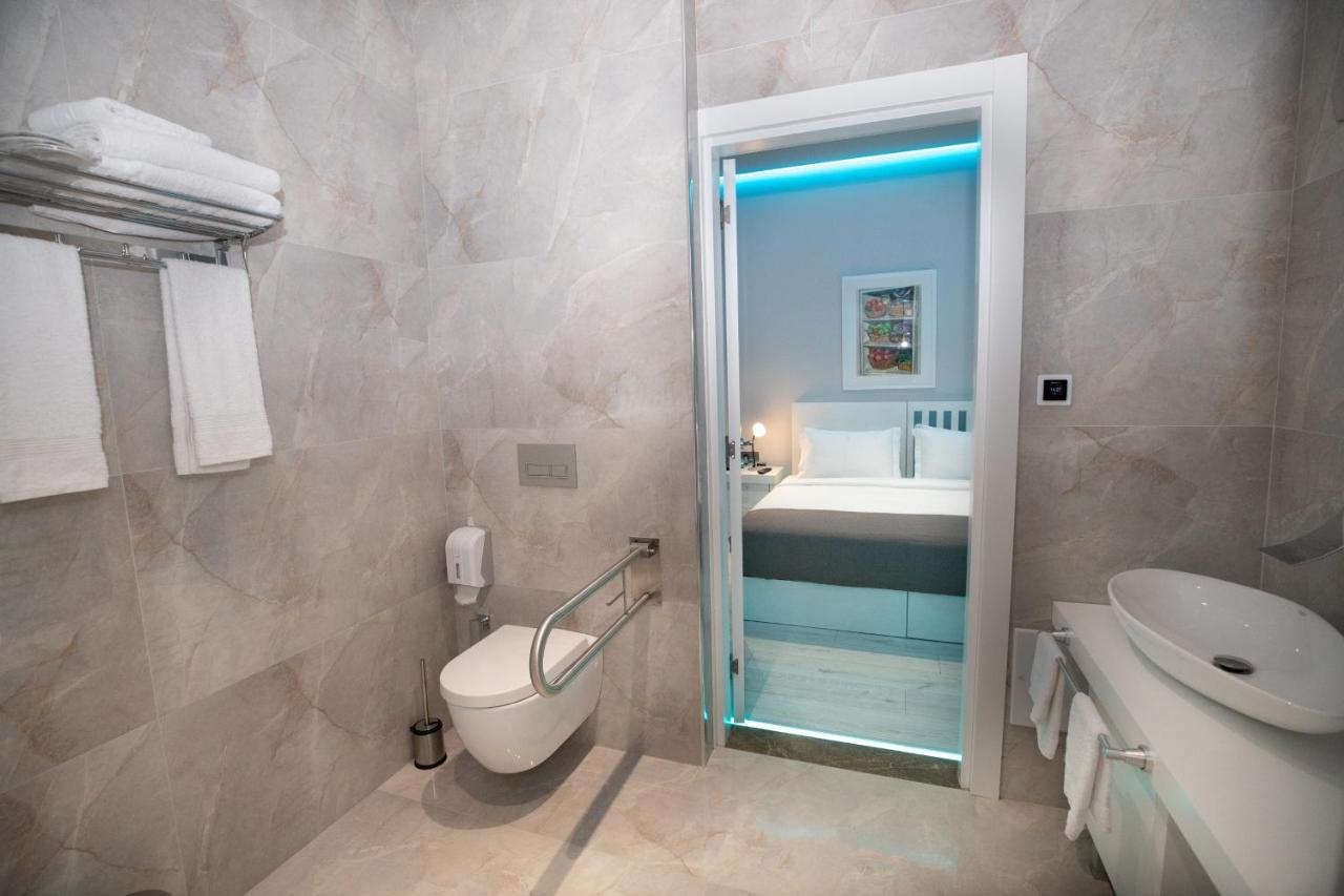 Metro Hotel Tirana photo