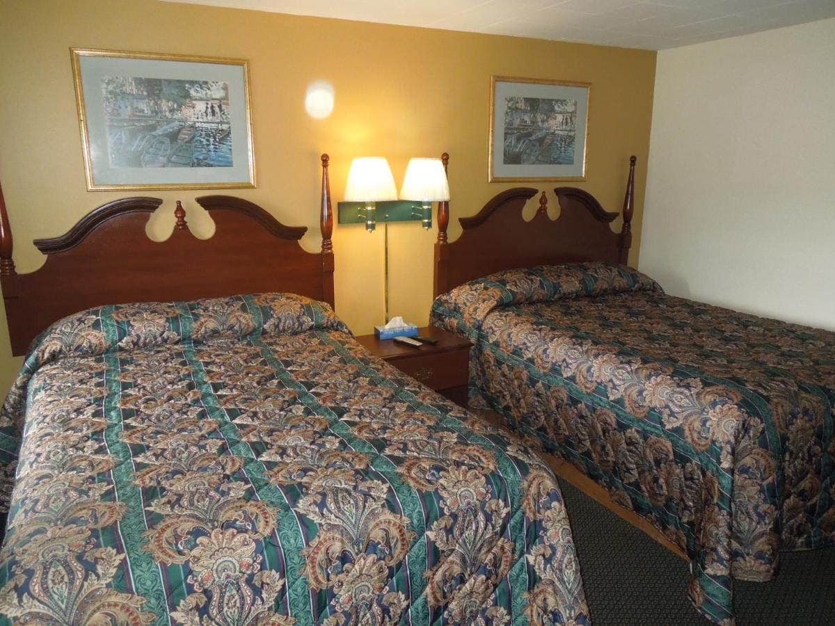 Budget Inn — photo 14
