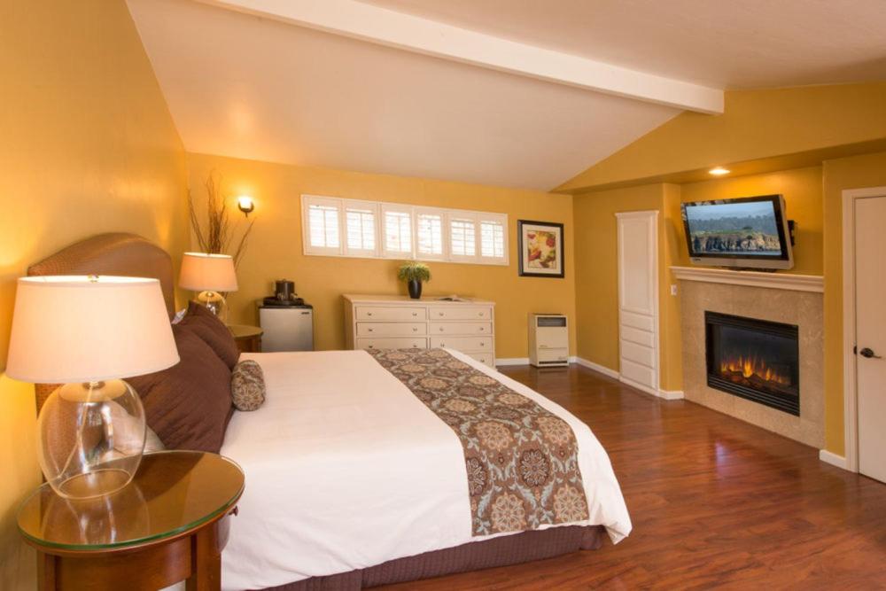 Sunset Inn Pacific Grove — photo 12