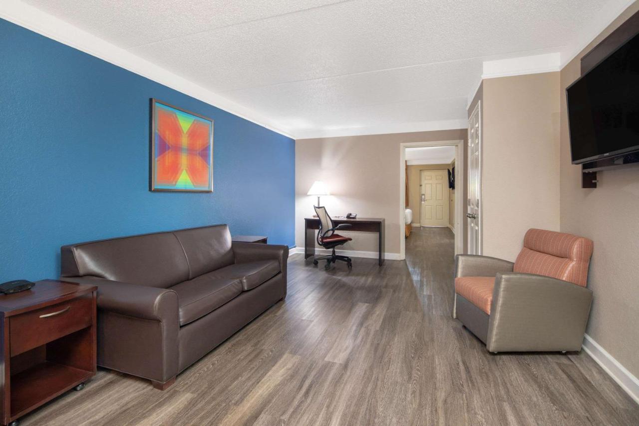 Budget Inn-Marietta — photo 4