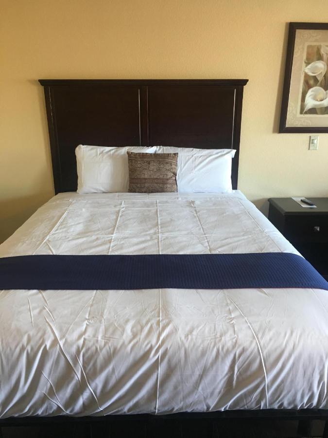 Fairway Motel — photo 15
