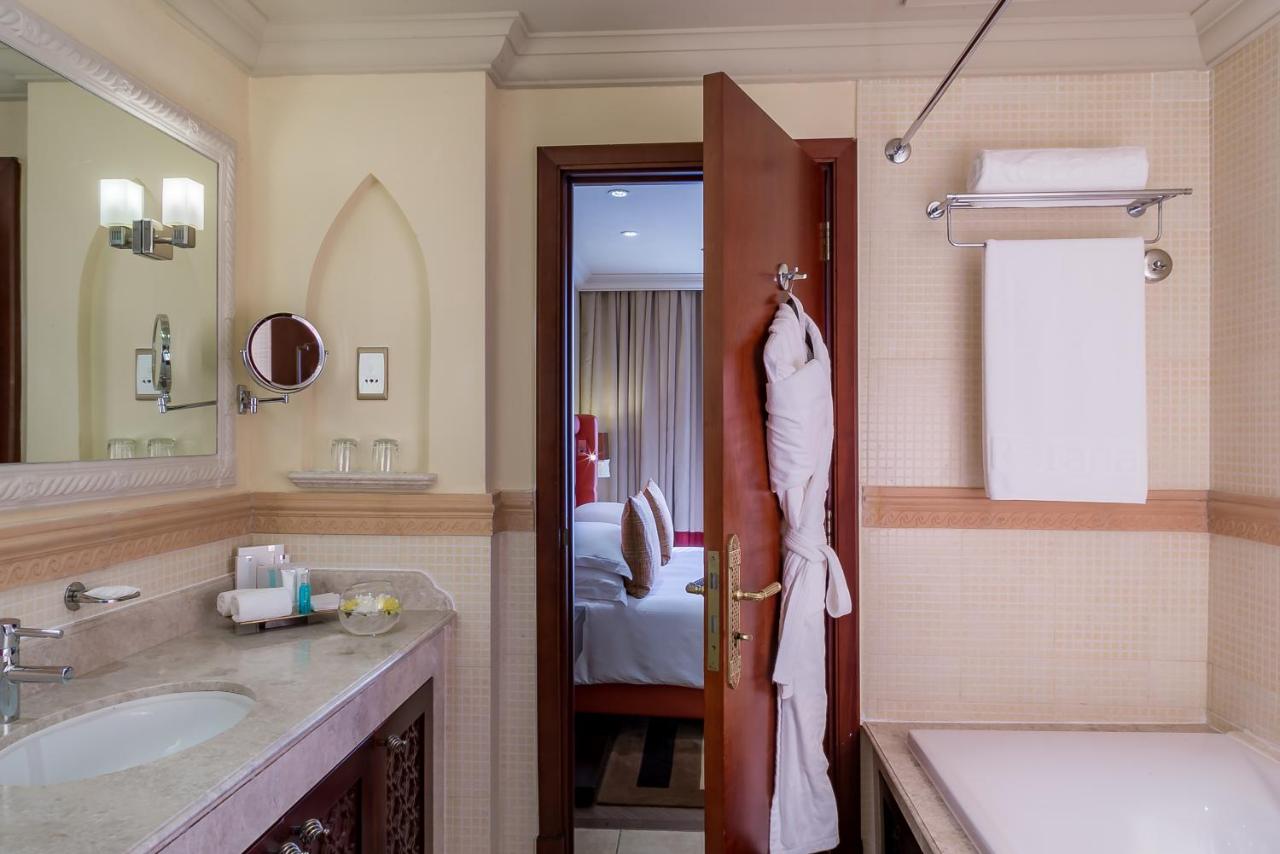 Arjaan by Rotana - Dubai Media City photo