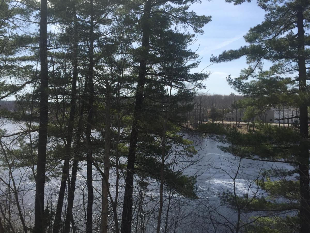 Milford Motel On the River — photo 12