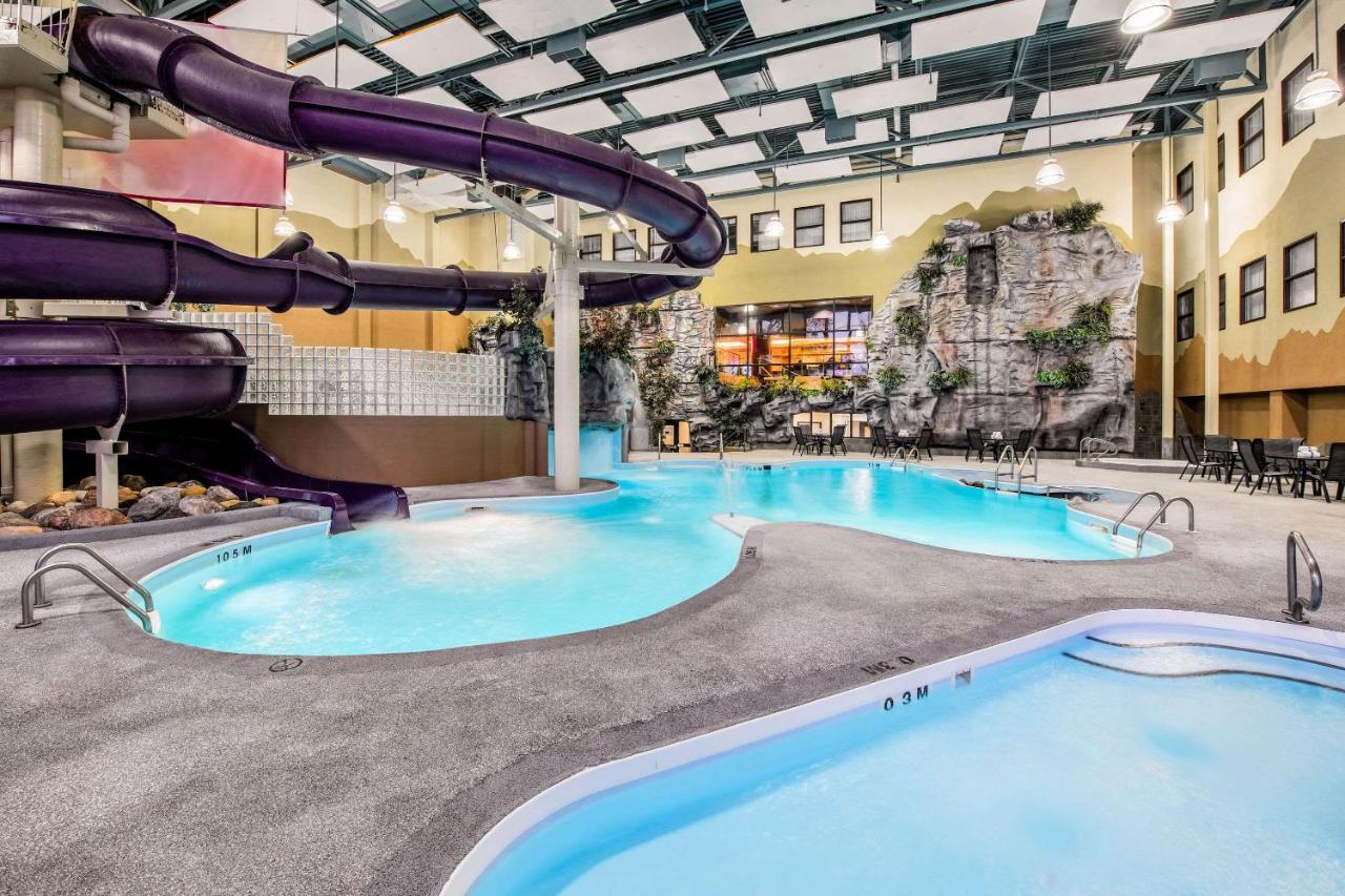 Water park: Clarion Hotel & Suites