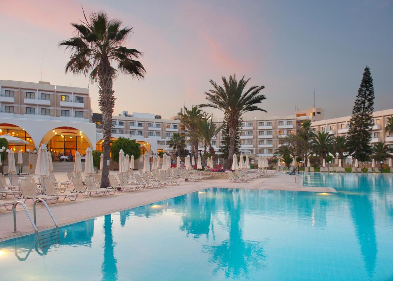 Louis Phaethon Beach photo