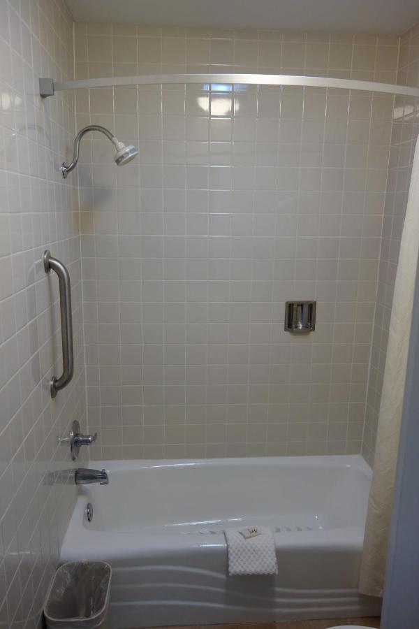 Parkway Inn — photo 17