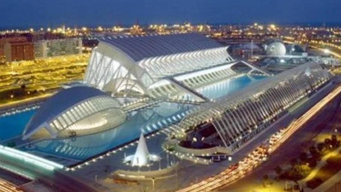 Apto en Ciudad de Ciencias y cerca playa + parking, Valencia ...