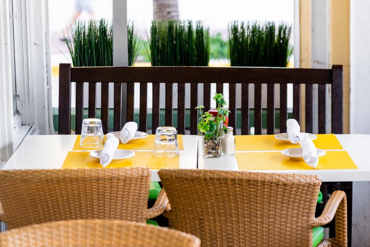 Majestic Hotel South Beach - 4