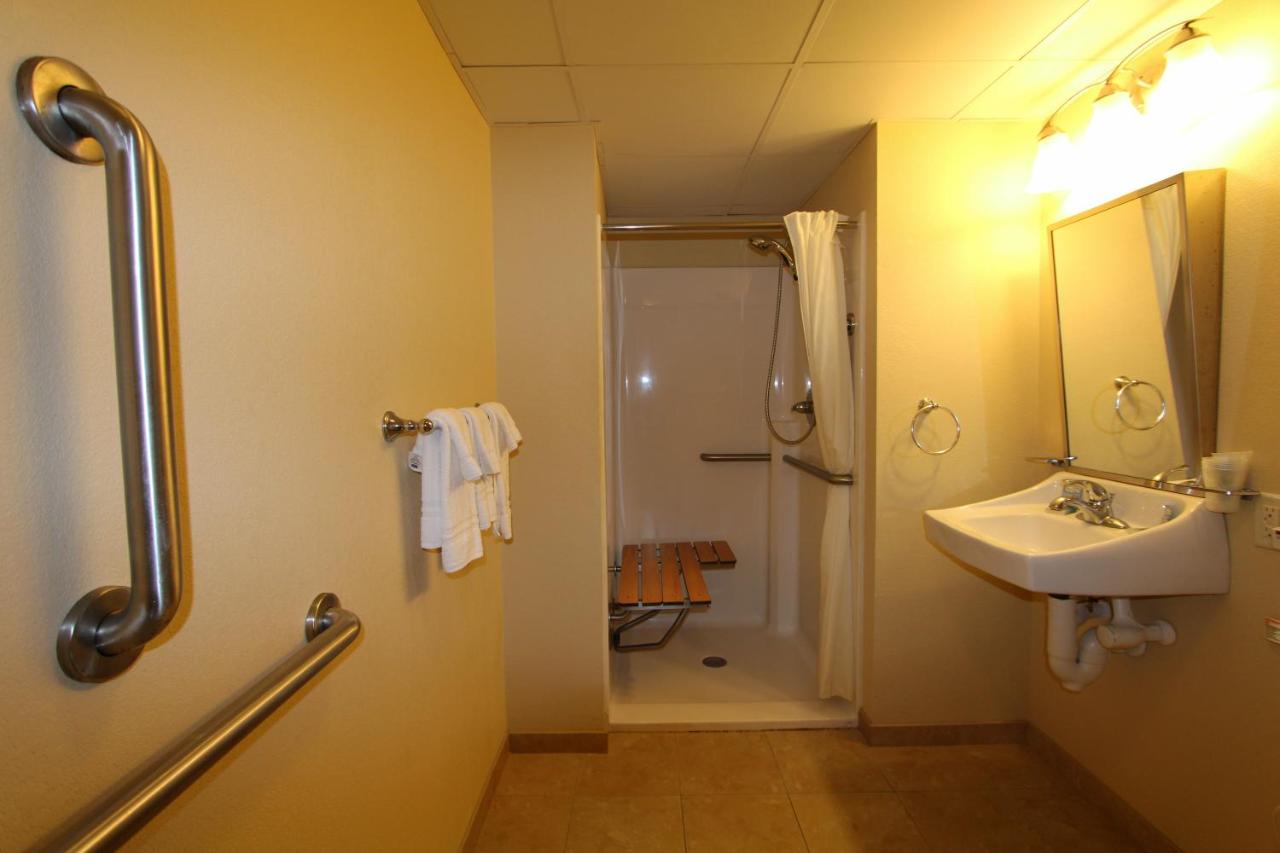 Gold Leaf Hotel of Dewey — photo 3