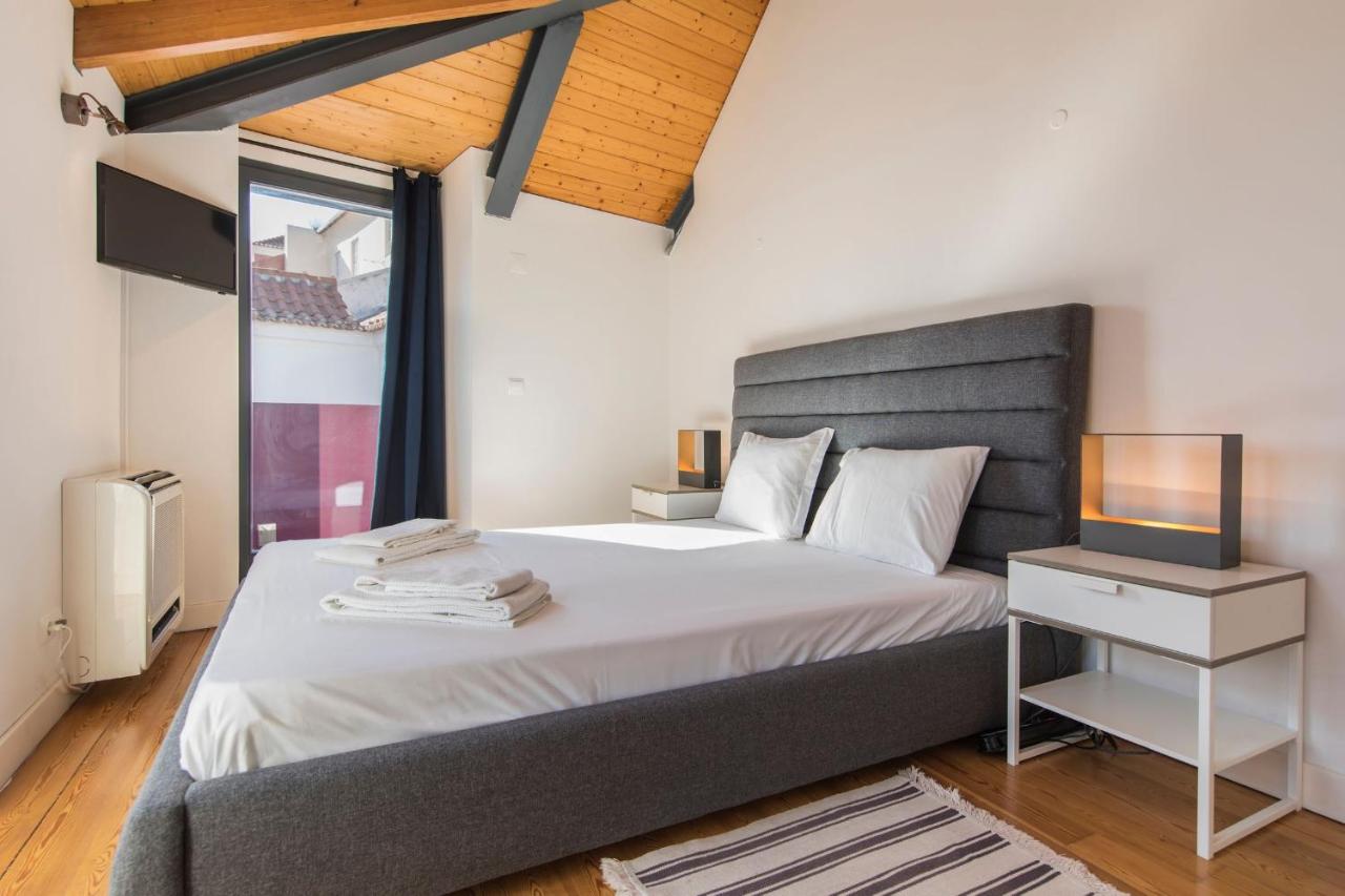 Bairro Alto Stunning Flat With Balcony by LovelyStay - 2