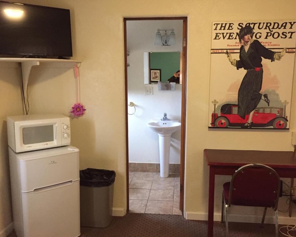 Highland Court Motel — photo 13